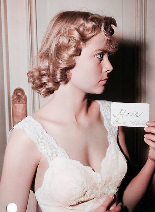 Grace Kelly hair test for - Dial M For Murder 1954
