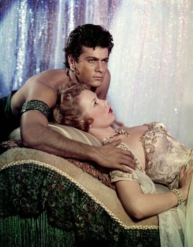 Tony Curtis & Piper Laurie In The prince who was a thief  1951