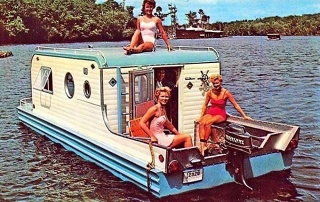 The Aqua-Trail Terra Marina Camper:Houseboat, 1959