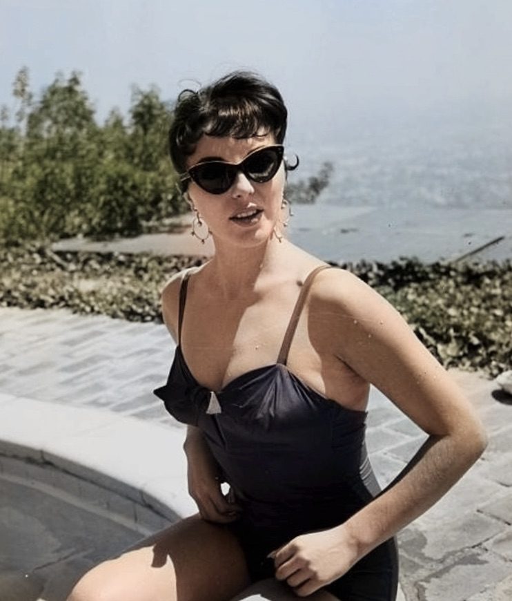Joan Collins at home 1955