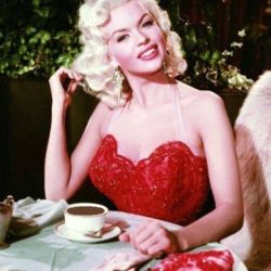 Jayne Mansfield during filming ‘The Girl Can’t Help It’ (1956)