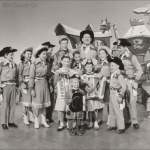 Annette Funicello, Bobby Burgess, Jimmie Dodd, Doreen Tracey, and Roy Williams in The Mickey Mouse Club (1955)