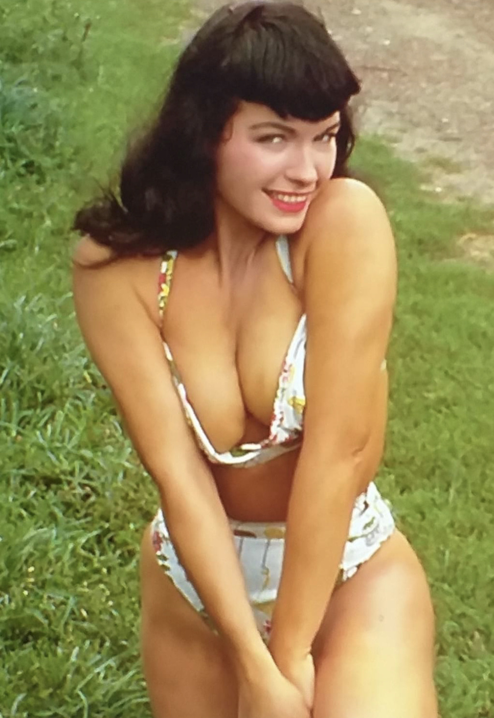 Bettie Page showing her boobs