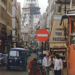 Paris en 1955. Photo Willy Ronis. –