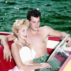 One of the hottest couples at the time, Tony Curtis and Janet Leigh, here 1955, first met at an RKO publicity party in 1950.